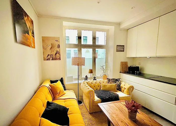 Downtown Free Parking Cozy Apartment